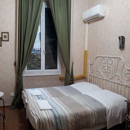 Renting Rooms Rom Exterior foto