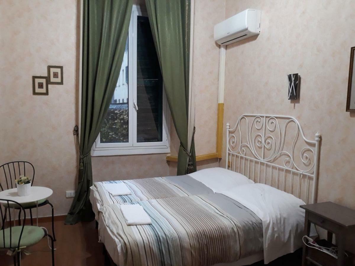Renting Rooms Rom Exterior foto