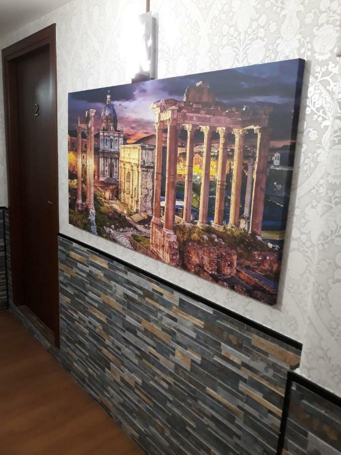 Renting Rooms Rom Exterior foto