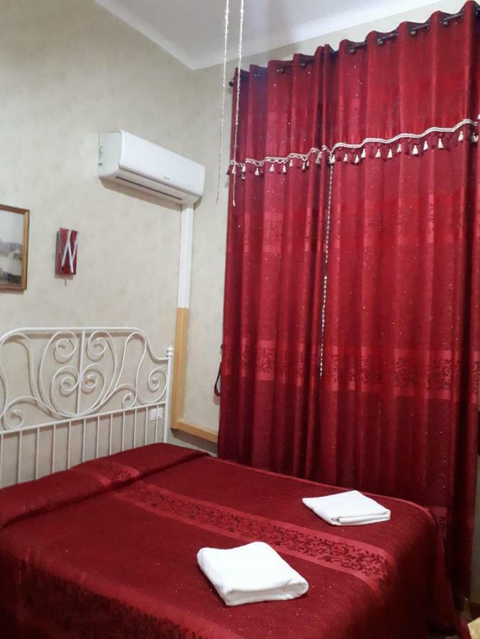 Renting Rooms Rom Exterior foto